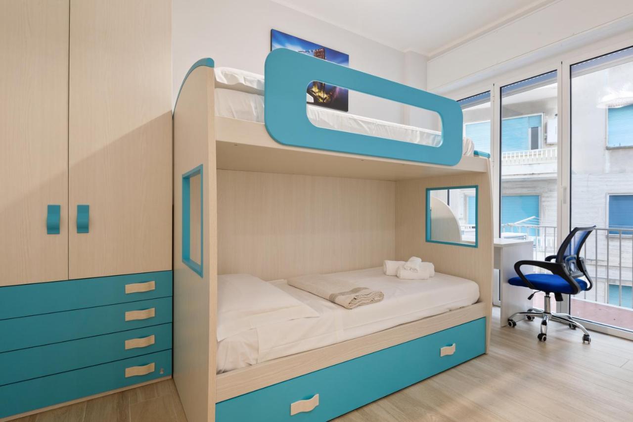 Modern Flat 250 Mt From The Sea - Albissola Marinaアパートメント エクステリア 写真