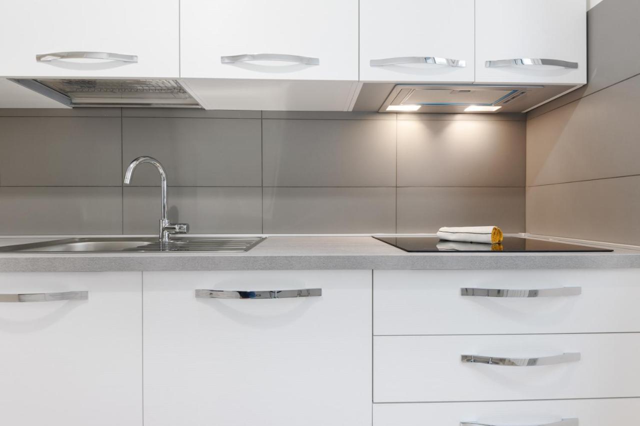 Modern Flat 250 Mt From The Sea - Albissola Marinaアパートメント エクステリア 写真